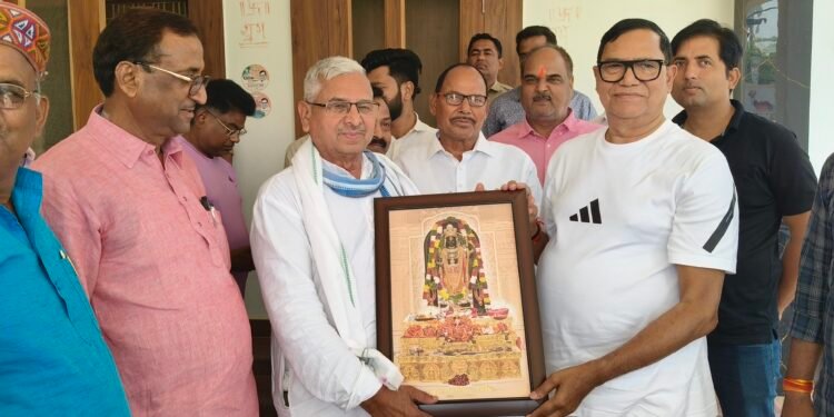 … कहीं भाजपा में जाने के संकेत तो नही?