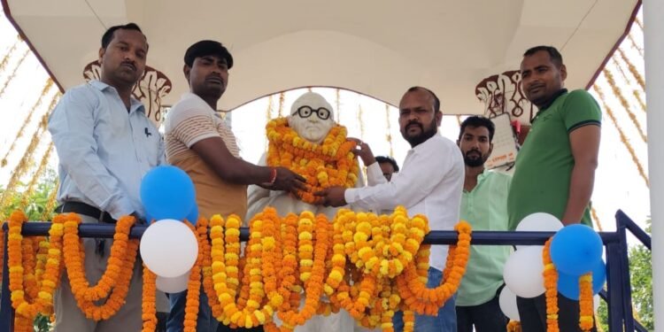 देश के विकास के लिए अम्बेडकर के रास्ते पर चलने की जरूरत: अरविन्द