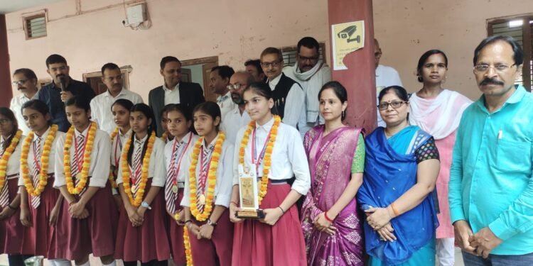 विधिक जागरूकता शिविर में छात्रों को दी गई कई अहम जानकारी