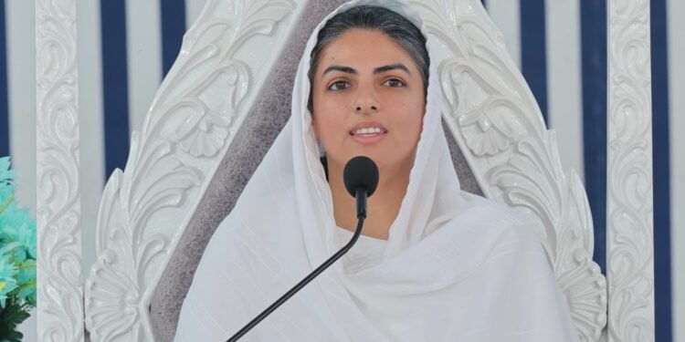 समर्पण केवल शब्दों में नहीं, जीवन के हर कर्म में झलकना चाहिए:सतगुरु माता सुदीक्षा