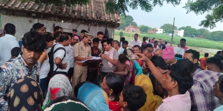 जौनपुर में करंट के चपेट में आकर मां बेटे की मौत