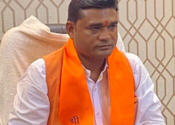 यूपी के हितेश विश्वकर्मा ने तैयार किया नए कलेवर में हनुमान चालीसा