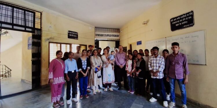 जीवन को सही दिशा देता है शिक्षक: प्रो.अजय प्रताप सिंह