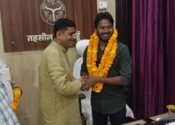 उपजिलाधिकारी मड़ियाहूं सुनील कुमार भारती 100 मीटर दौड़ में प्रथम