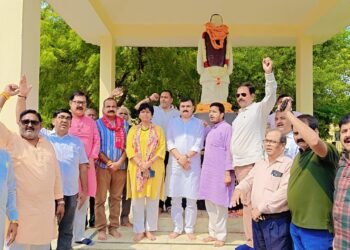 शहीद उमानाथ सिंह के बलिदान को भुलाया नहीं जा सकता: कुलपति