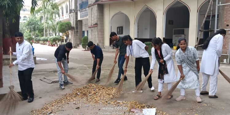 स्वयंसेवक सेविकाओ ने चलाया स्वच्छता जागरूकता अभियान