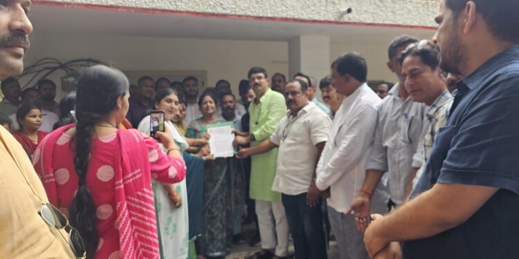 शिक्षक रहें आश्वस्त, नहीं होगा किसी के साथ अन्याय: सीमा द्विवेदी