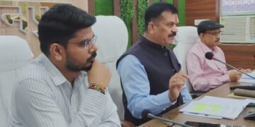 मतदाता सूची में नाम जोड़ने या हटाने की प्रक्रिया पूरी तरह से पारदर्शी हो