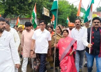 प्रधानमंत्री नरेंद्र मोदी के नेतृत्व में देश आज ऊंचाइयों को छू रहा :कृपाशंकर सिंह