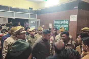 जौनपुर में बरातियों से भरा वाहन खाई में गिरा,तीन लोगों की मौत