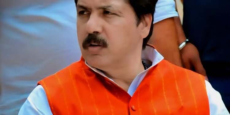 कफ़ सिरफ़ कांड की जाँच सीबीआई से कराई जाये: धनंजय सिंह 