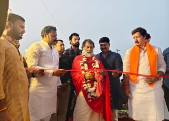 गुरु के बिना जीवन अधूरा : नारद महाराज