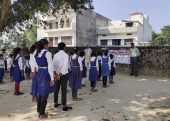 शिव ज्ञान मंदिर स्कूल मे बच्चियों को मिशन शक्ति फेस 5.0 के तहत किया जागरूक 