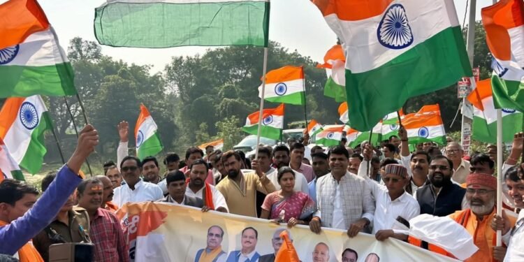 सरदार बल्लभ भाई पटेल की जयंती पर निकाली गई भव्य शोभा यात्रा