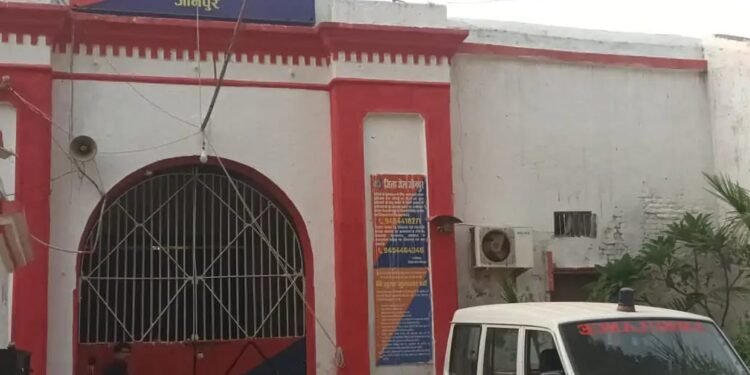 जौनपुर जेल में दहेज हत्या के आरोप में बंदी ने दी जान, जेल प्रशासन में हड़कंप