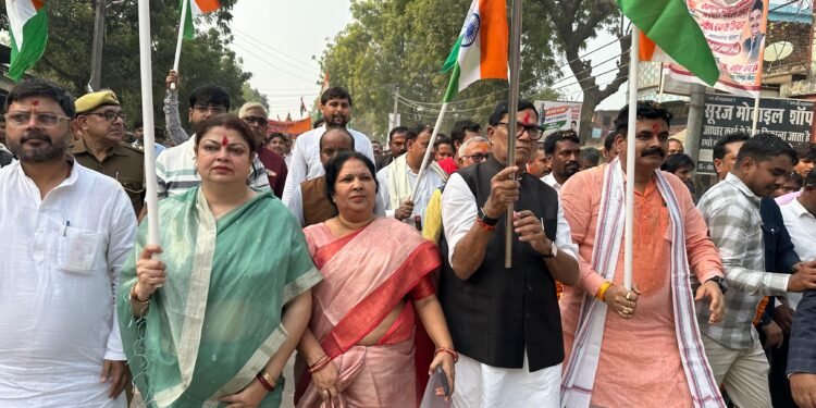 हज़ारों लोगों की भागीदारी के साथ निकली जन एकता पदयात्रा