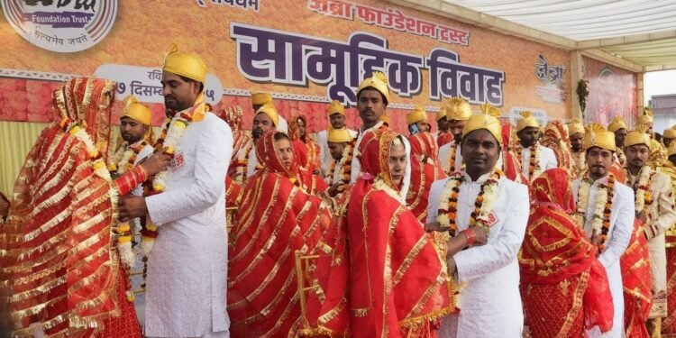  75 जोड़े एक- दूजे के हुए, बाराती बना समूचा जौनपुर