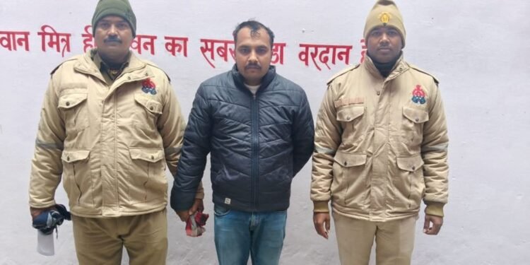 कोडीन कफ सिरप रैकेट पर मीरजापुर पुलिस का प्रहार: 25 हजार का इनामी गिरफ्तार