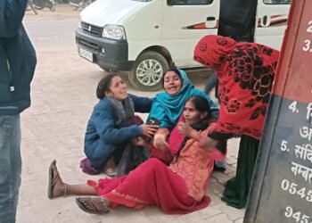 पाही पर फांसी के फंदे से लटकता मिला युवक का शव