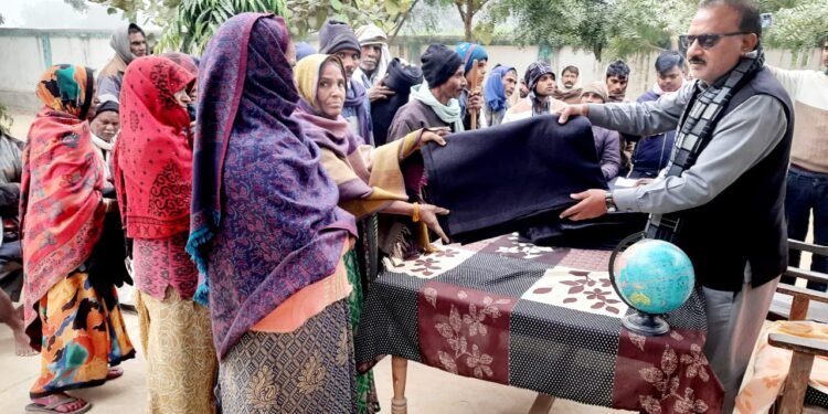 भीषण ठंड में हर तरीके से बचाव करना जरूरी : लालचंद लाले