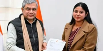 सांसद प्रिया सरोज ने केंद्रीय रेल मंत्री से की मुलाकात