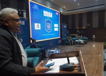 सम्मान से बढ़ता मनोबल: काशी में ‘Police Pride Felicitation 2025’, 43 जांबाज़ पुलिसकर्मी हुए सम्मानित