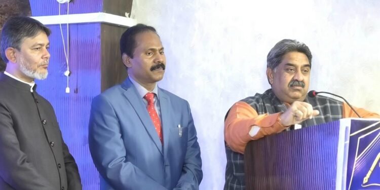 मनरेगा खत्म कर गरीबों का हक छीन रही है मोदी सरकार- डा. प्रमोद कुमार सिंह