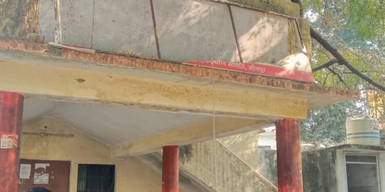 जौनपुर पत्रकार संघ भवन में गरिमामय ढंग से संपन्न हुआ गणतंत्र दिवस समारोह