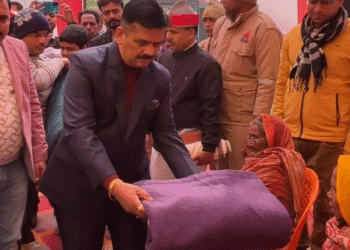 दूसरों की मदद करने से होता है पुण्य लाभ: जिलाधिकारी जौनपुर