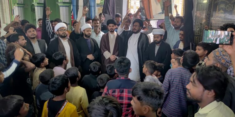 इमाम ख़ामेनई की शहादत की खबर पर जौनपुर में उबाल, भारी प्रदर्शन