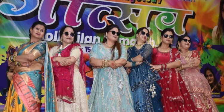जे. सी आई जौनपुर चेतना का होली मिलन समारोह संपन्न 