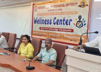 सोशल मीडिया के दौर में मानसिक शांति और आत्मिक संतुलन ही सच्ची खुशी: प्रो. पाथर्डीकर