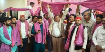 पार्टी को मजबूत बनाने के लिए हर कार्यकर्ता को निभानी होगी सक्रिय भूमिका : डॉ.वीरेंद्र यादव