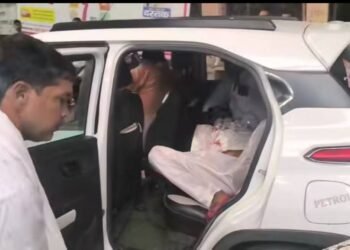 जौनपुर में दूल्हे की गोली मारकर हत्या, चलती कार पर बदमाशों का हमला