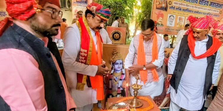 जौनपुर की प्रतिभाएं महानगरों तक जिले का नाम रोशन कर रही: कृपाशंकर सिंह