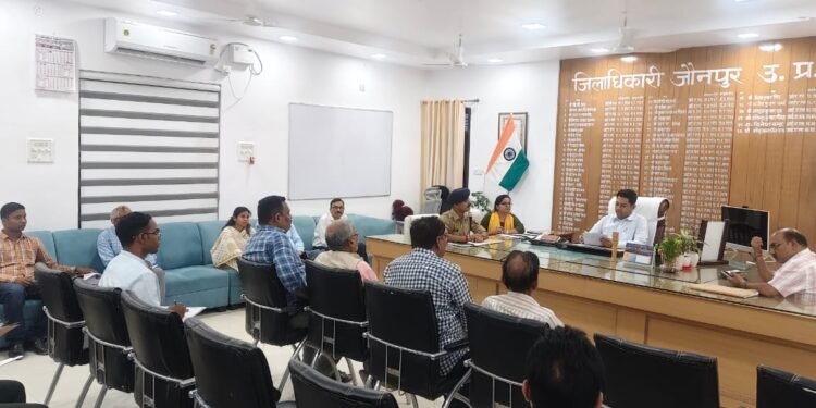 जिला स्तरीय स्थायी समिति की बैठक सम्पन्न, पत्रकार हितों और फेक न्यूज पर हुई अहम चर्चा