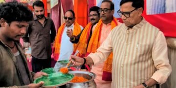 बड़े मंगल पर विशाल भंडारे का आयोजन, कृपाशंकर सिंह ने किया शुभारंभ
