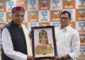 पूर्व मुख्यमंत्री एवं सांसद जगदंबिका पाल का कृपाशंकर सिंह ने किया स्वागत 