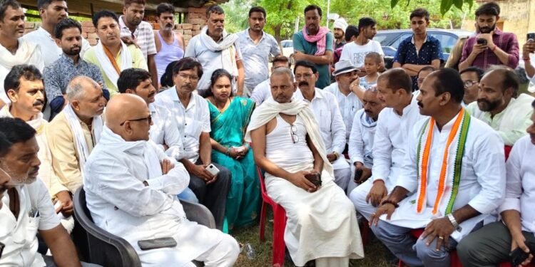 उत्तर प्रदेश में रोज हो रही हत्या की घटना से प्रदेश की कानून व्यवस्था चौपट- अजय राय