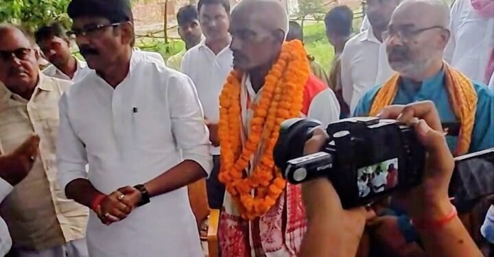 रोहित यादव ने बढ़ाया जौनपुर और प्रदेश का मान : जगदीश सोनकर