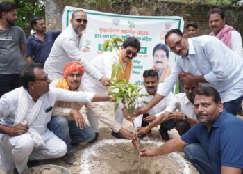 मानव जीवन के लिए पेड़-पौधे लगाना अत्यंत आवश्यक : ज्ञान प्रकाश सिंह