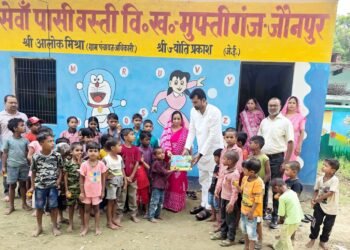 बच्चे देश के भविष्य उनके पढ़ाई के साथ लापरवाही न करें शिक्षक : राकेश अहिर