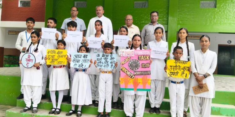 जीवन एक सफ़र है दौड़ नहीं।” – फादर पी० विक्टर
