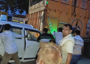 जौनपुर में सड़क दुघर्टना में पांच लोगों घायल दो की मौत