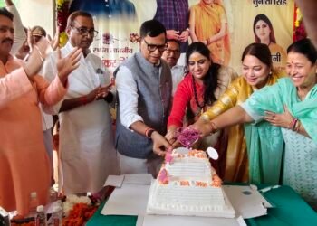 वृक्ष मानव जीवन का आधार हैं: कृपाशंकर सिंह