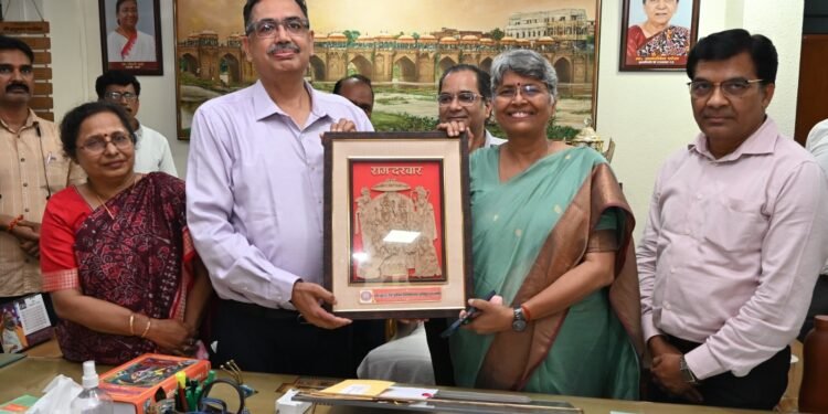 तकनीक आधारित, छात्र-केंद्रित विश्वविद्यालय बनाने की प्राथमिकता : प्रो. राकेश कुमार सिंह