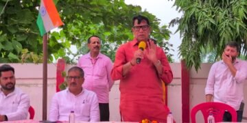 शहीदों के लिए पृथ्वी का कागज, समुद्र की स्याही हिमालय की कलम भी कम पड़ जाएगी: कृपाशंकर सिंह 