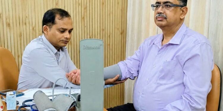 निरोगी काया के लिए संतुलित जीवनशैली जरूरी : प्रो राकेश सिंह