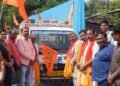 श्रीराम कथा प्रचार-प्रसार के लिए जिलाध्यक्ष ने हरी झंडी दिखाकर प्रचार गाड़ी को किया रवाना