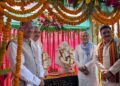 जौनपुर में बृजेश सिंह ने किया नीलदीप एकेडमी के संस्थापक की प्रतिमा का अनावरण